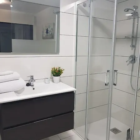 New Stunning Ground Floor With Jacuzzi Villamartin (Valencia)